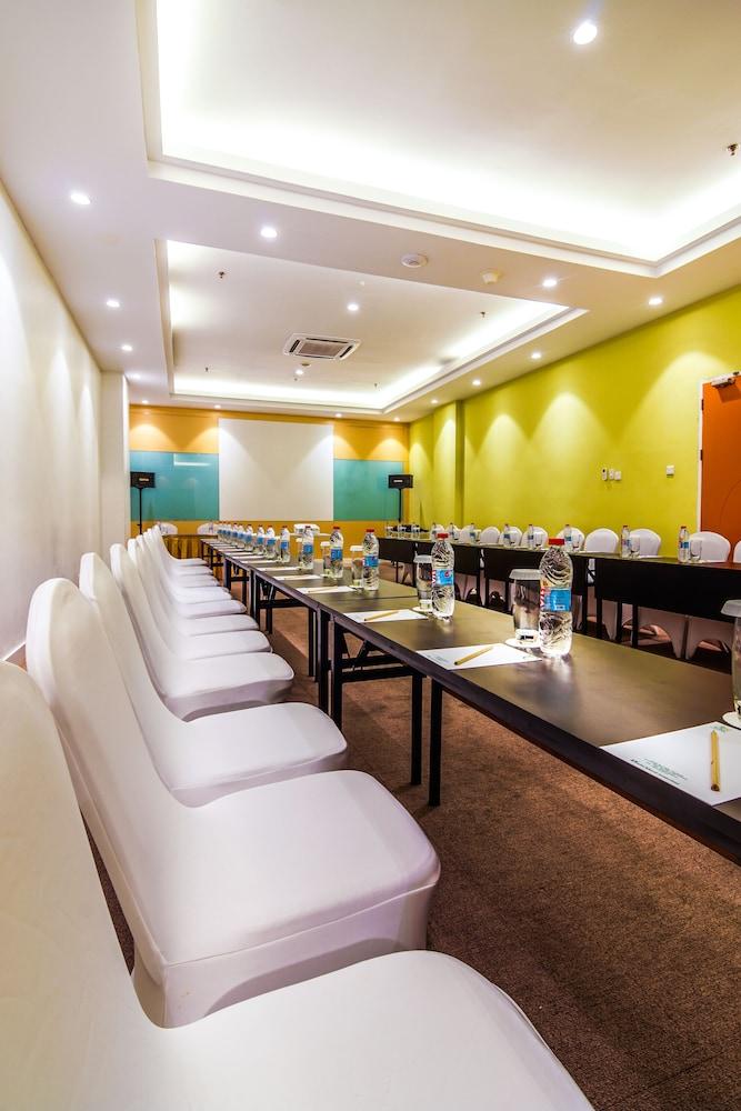 Zest Harbour Bay Batam By Swiss-Belhotel International Nagoya Ngoại thất bức ảnh