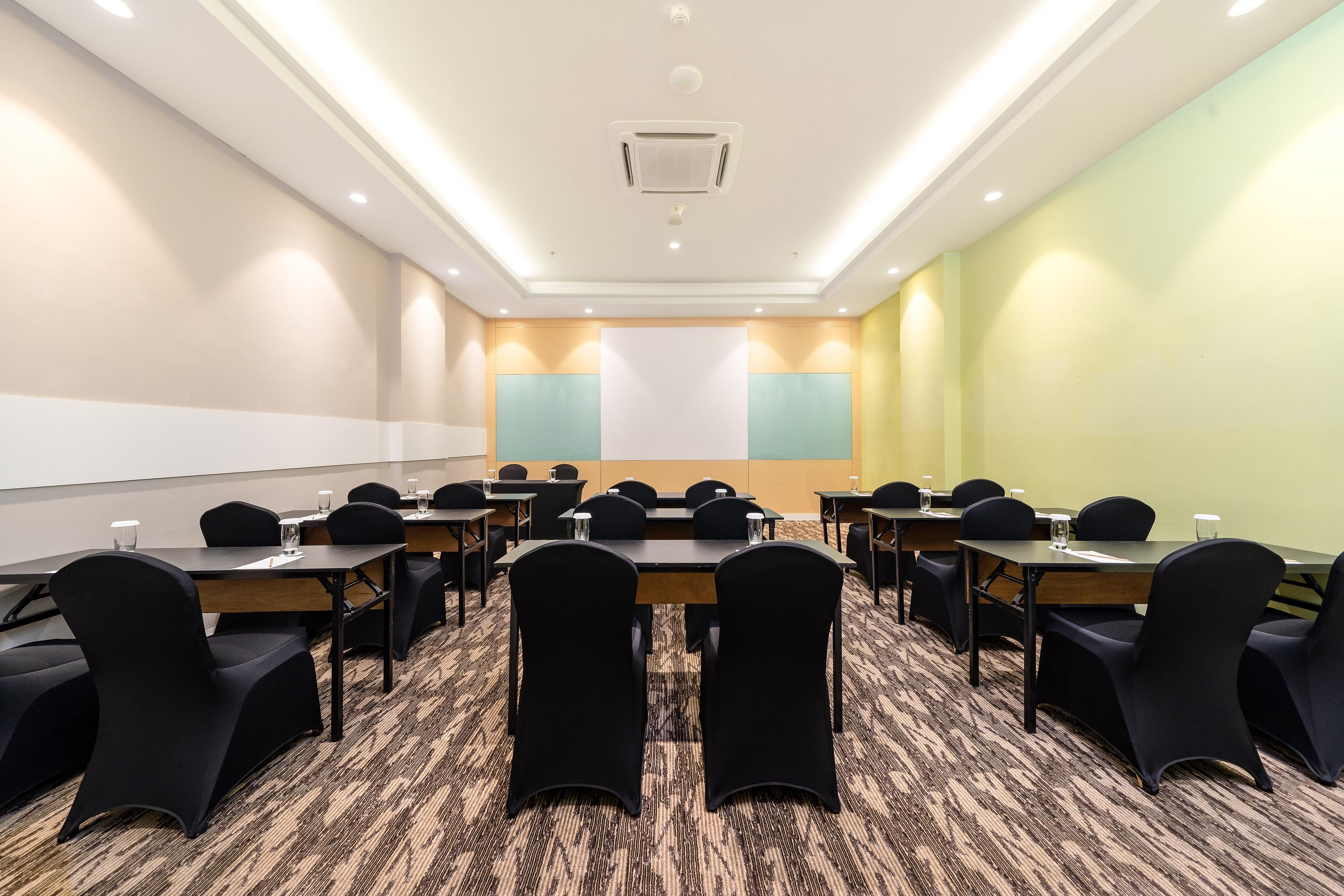 Zest Harbour Bay Batam By Swiss-Belhotel International Nagoya Ngoại thất bức ảnh
